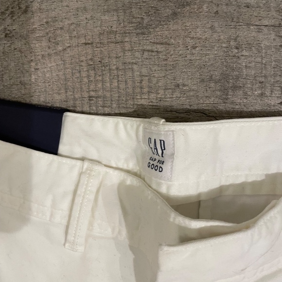 ❤️ GAP WHITE CITY SHORT SIZE 2 new - Picture 3 of 6